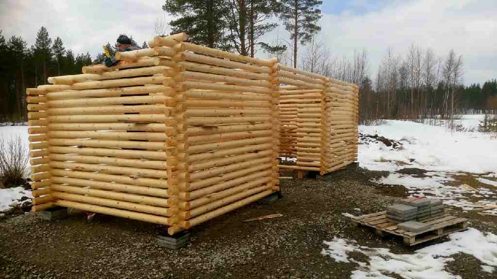 Pulpettikattoinen 3x9